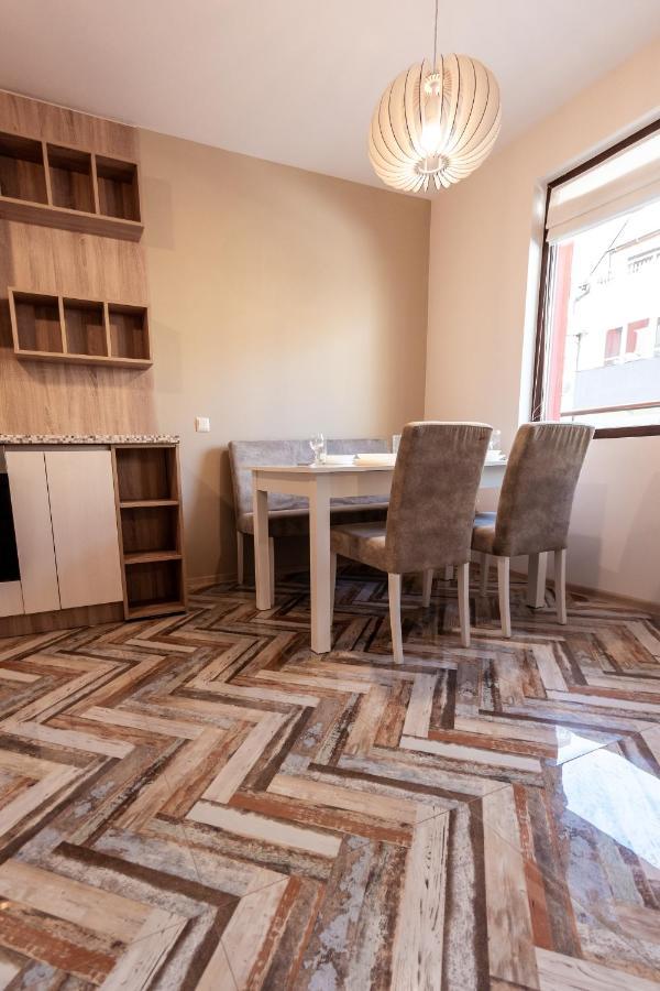 Bright 1Bdr Apartment With A Balcony София Екстериор снимка