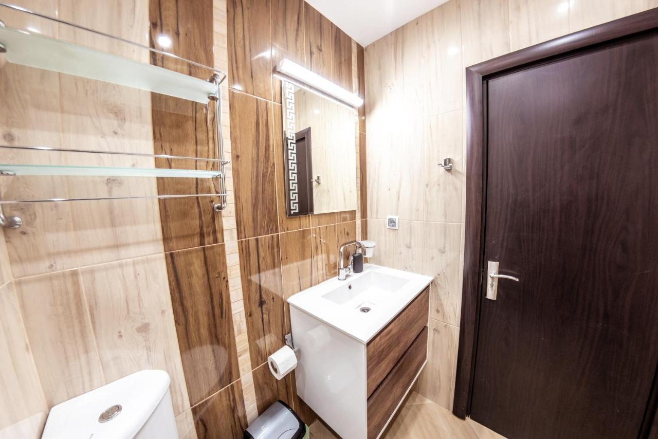 Bright 1Bdr Apartment With A Balcony София Екстериор снимка